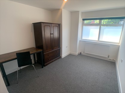 Room in a Shared House, Chester Road, CW8