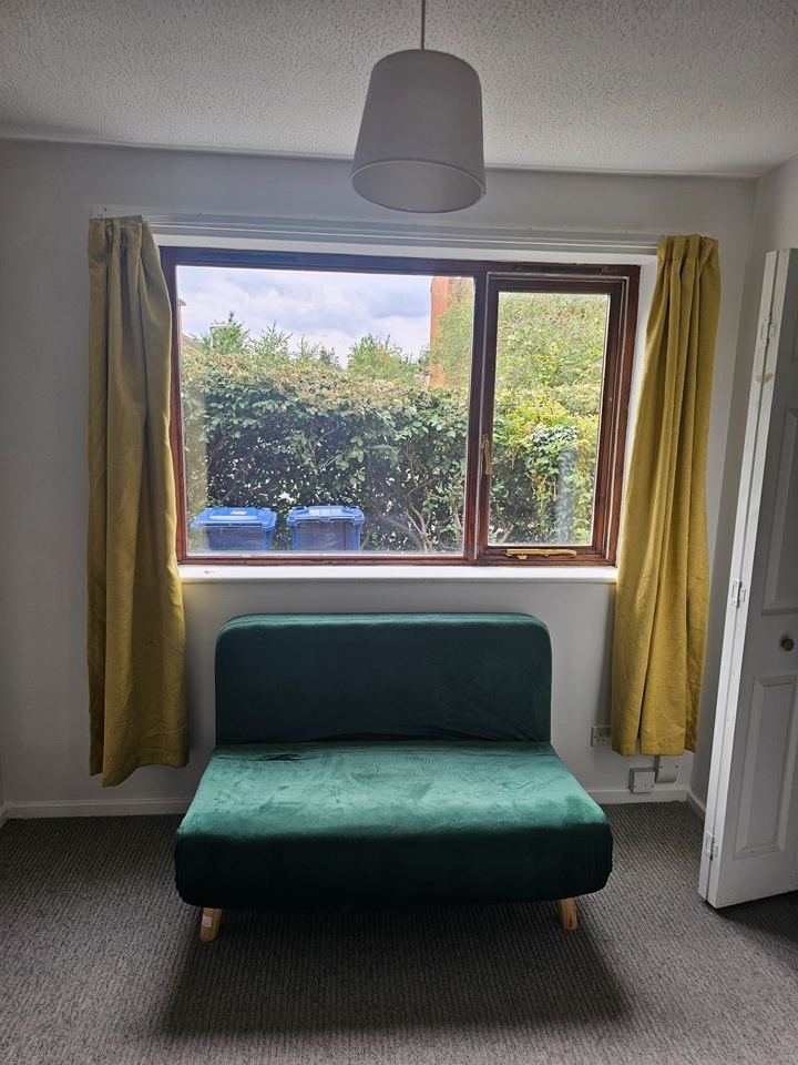 Additional image 3 of Studio Flat, Corrie Road, CB1, N1 7GU