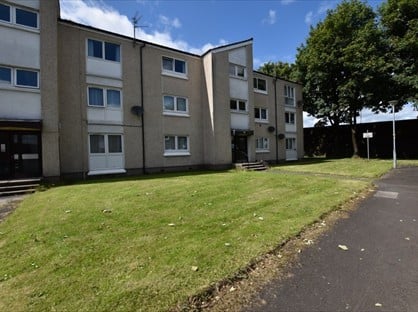 2 Bed Flat, Meadow Lane, PA4