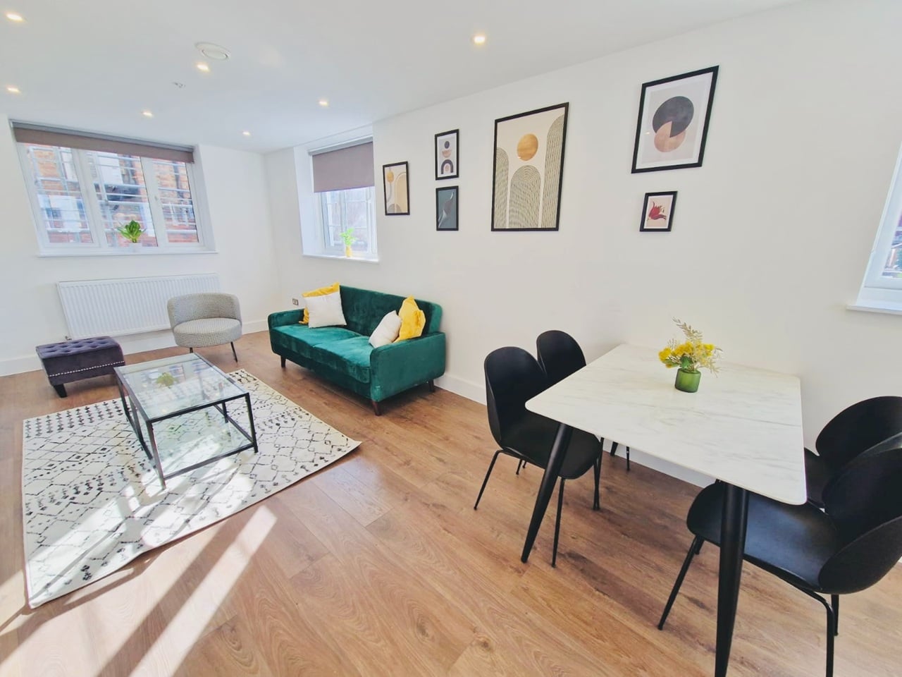 London - 2 Bed Flat, Wandsworth Road, SW8 - To Rent Now for £2,750.00 p/m