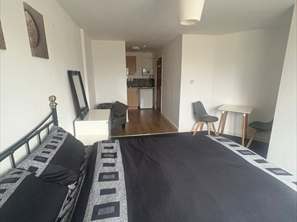 Studio Flat, Wolverhampton Street, WV13