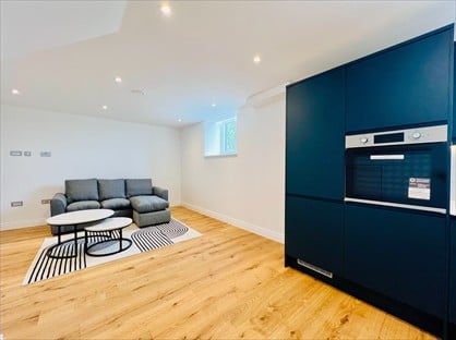 2 Bed Flat, Grove Park Road, W4