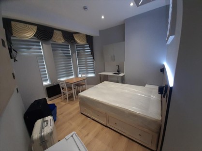Studio Flat, SW6