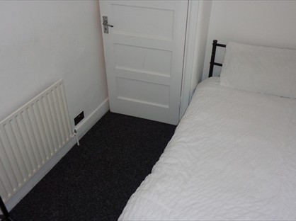 Room in a Shared House, Marlborough Road, RM7