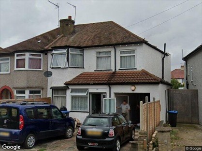 Room in a Shared House, Green Street, EN3