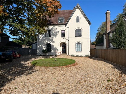 1 Bed Flat, Epsom Road, GU1