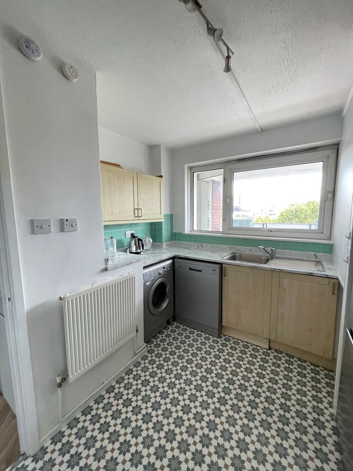 Additional image 8 of 2 Bed Flat, Tadworth House, SE1, N1 7GU
