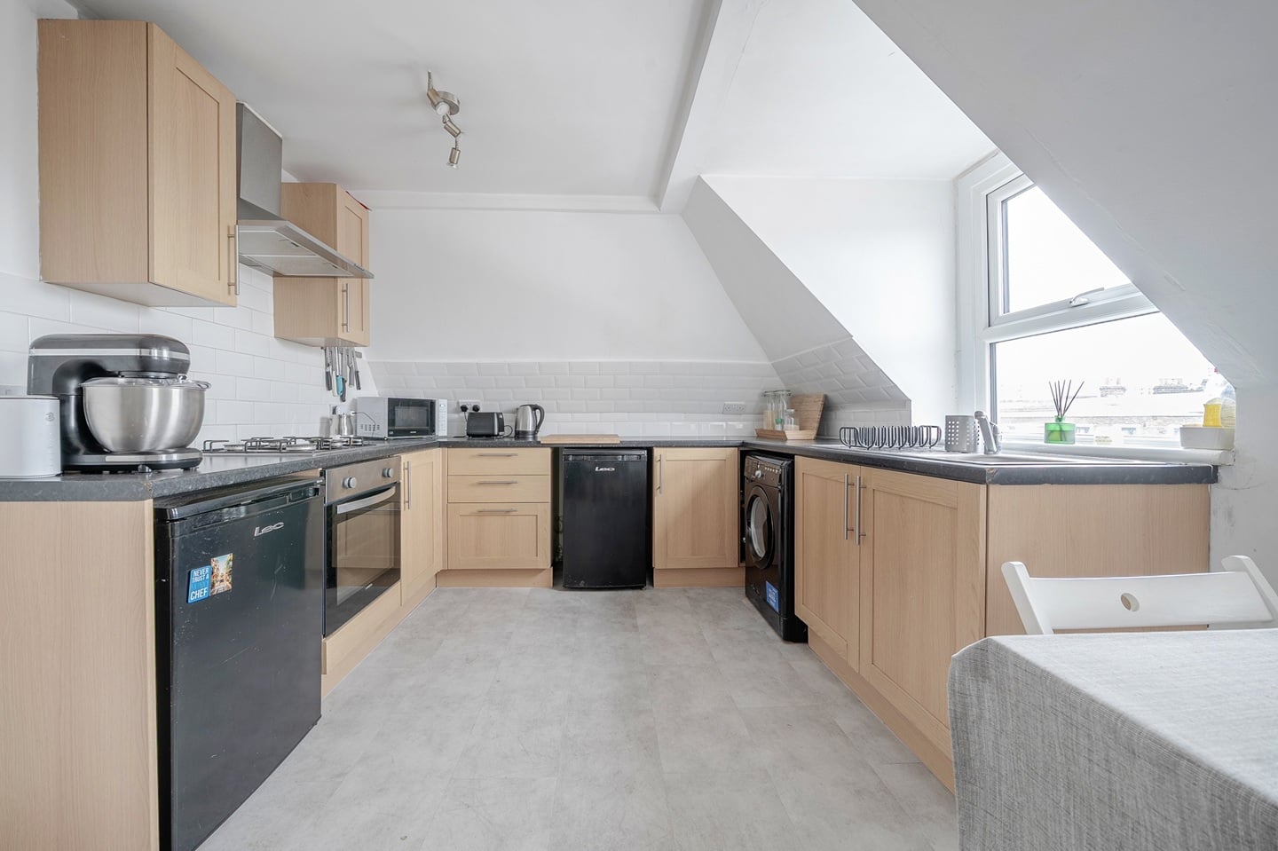 2 Bed Flat, Coldharbour Lane, SE5 photo 5