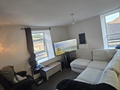 2 Bed Flat, Washington Buildings, CF39