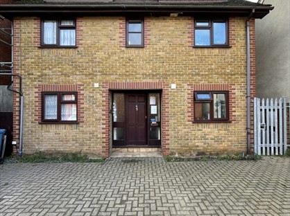 Studio Flat, Randolph House, ME7