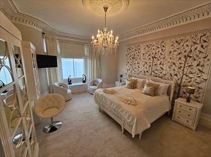 5 Bed Semi-Detached House, Mountstuart Road, PA20