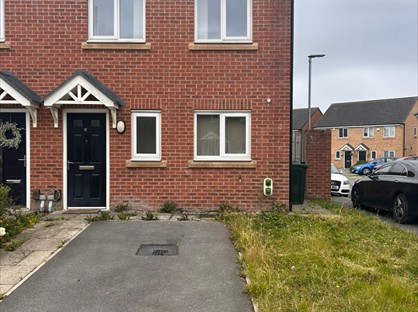 3 Bed Semi-Detached House, Denham Drive, BD6