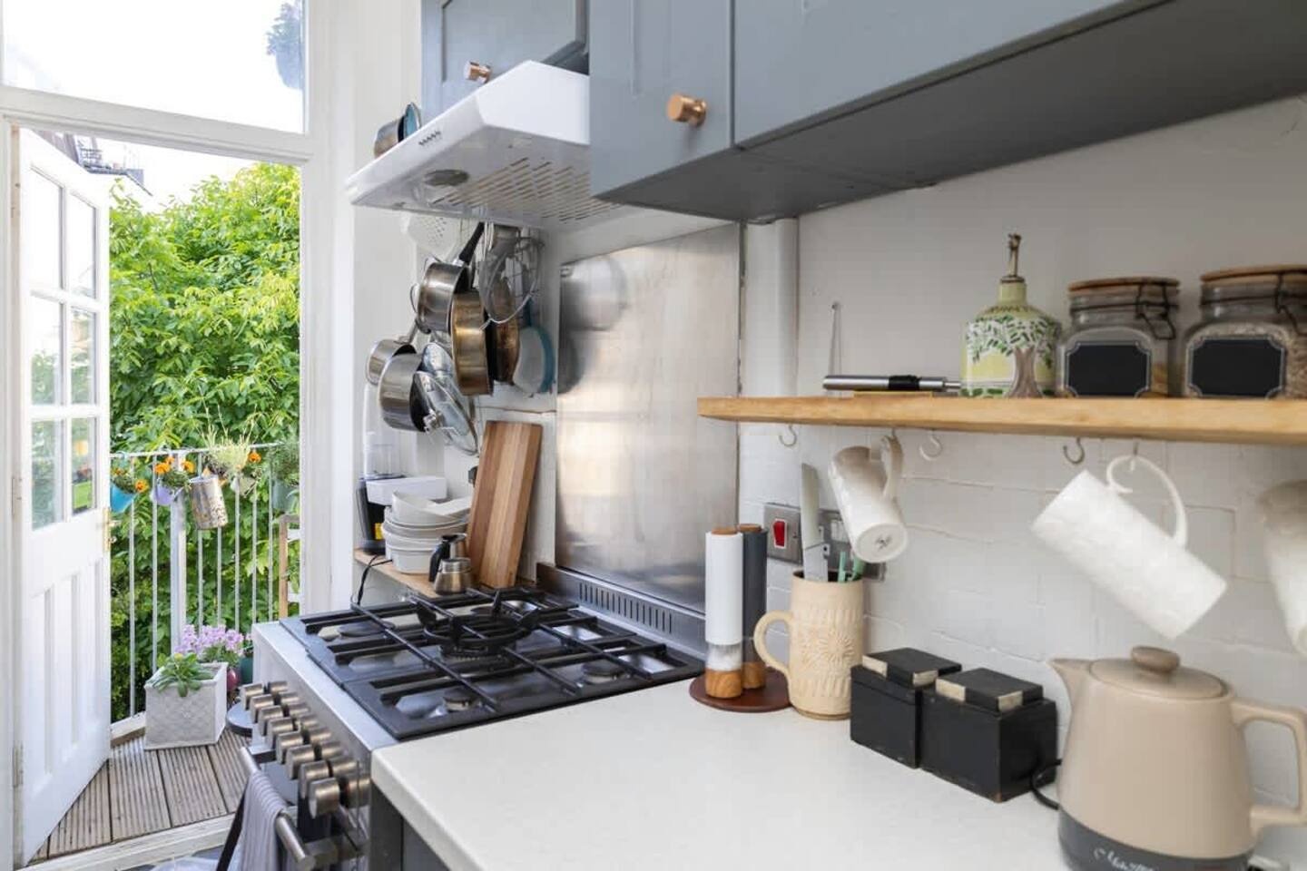 Additional image 2 of 2 Bed Flat, St Aubyns, BN3, N1 7GU