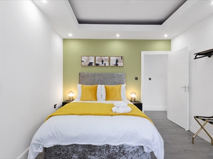 4 Bed Detached House, Windermere Road, CR5