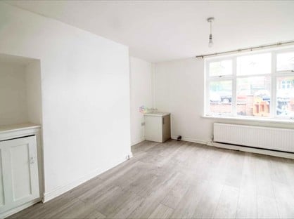1 Bed Flat, Hatfield House Lane, S5