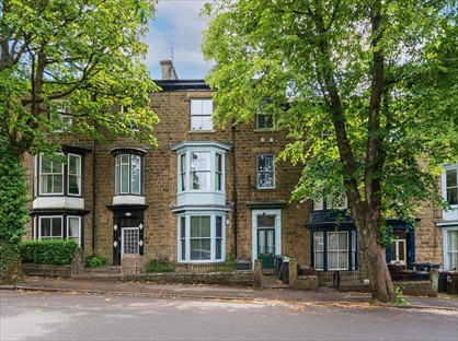 4 Bed Flat, Bath Road, SK17