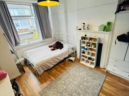 Room in a Shared House, Couples Allowed, SW16