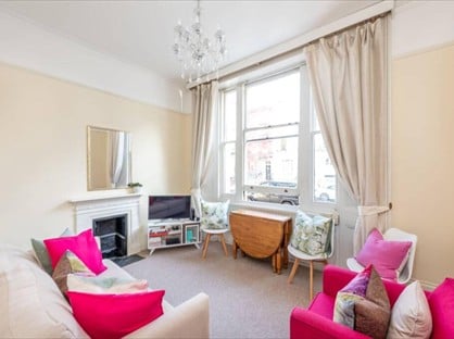 2 Bed Flat, Oakley Street, SW3