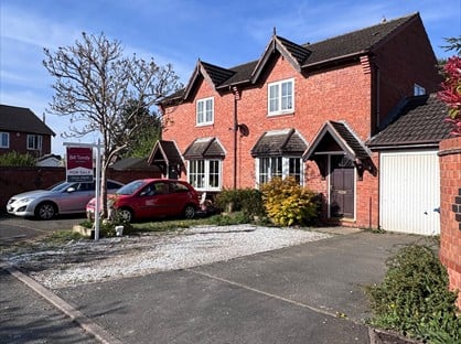 3 Bed Semi-Detached House, Poppy Gardens, DE13