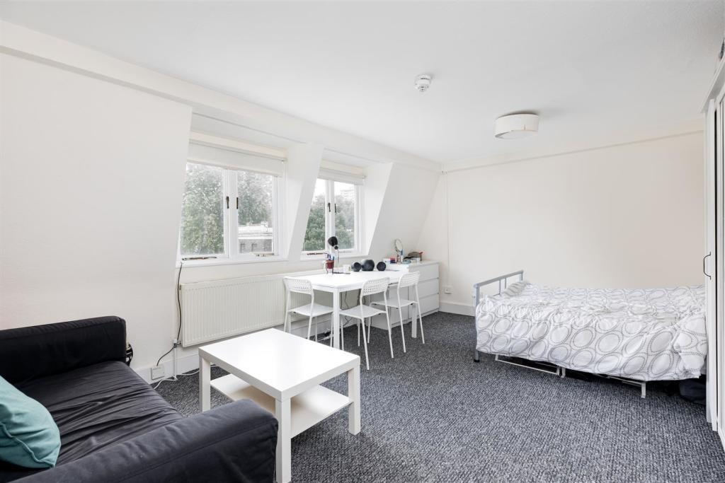 Studio Flat, Crowndale House, NW1