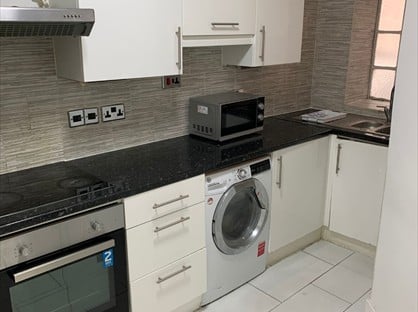2 Bed Flat, Seymour Street, W1H