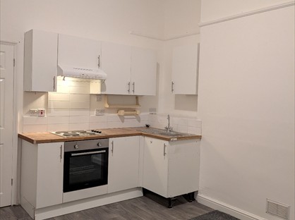 Studio Flat, North Road East, PL4