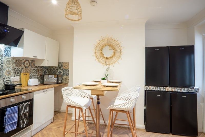 Room in a Shared House, Liverpool, L4 photo 4