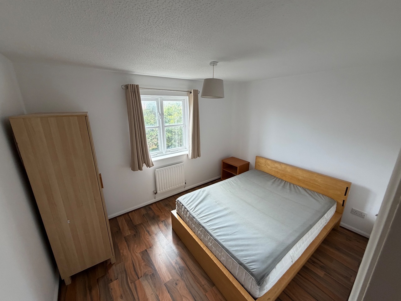 2 Bed End Terrace, Grange Close, LS10 photo 3