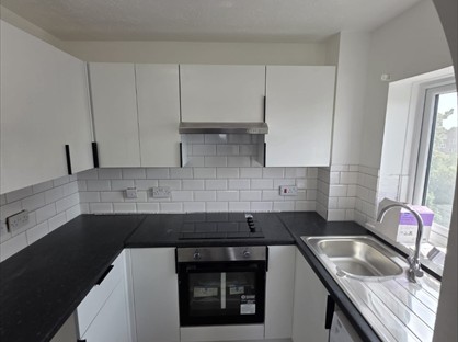 1 Bed Flat, Bell House, RM10
