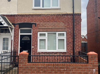 2 Bed End Terrace, Wellington Street, S63