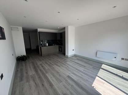 Studio Flat, Blackfen Road, DA15