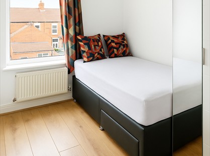 Room in a Shared House, Field Drive, NG20