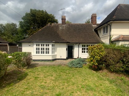 3 Bed Bungalow, Orston Drive, NG8