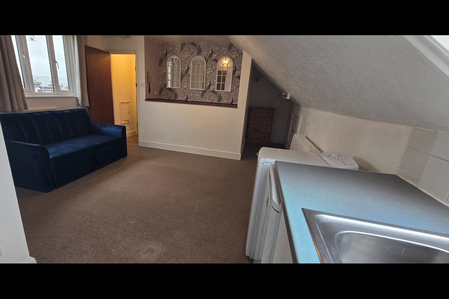Studio Flat, Toronto Terrace, BN2 photo 3