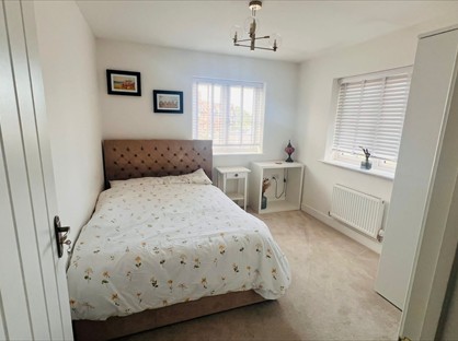 Room in a Shared House, Hoadley Road, RH6