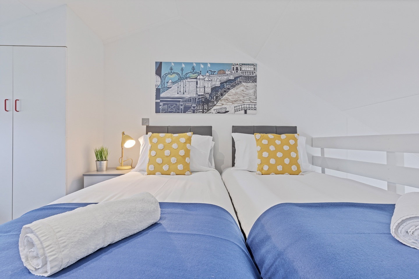1 Bed Maisonette, Western Concourse, BN2 photo 5