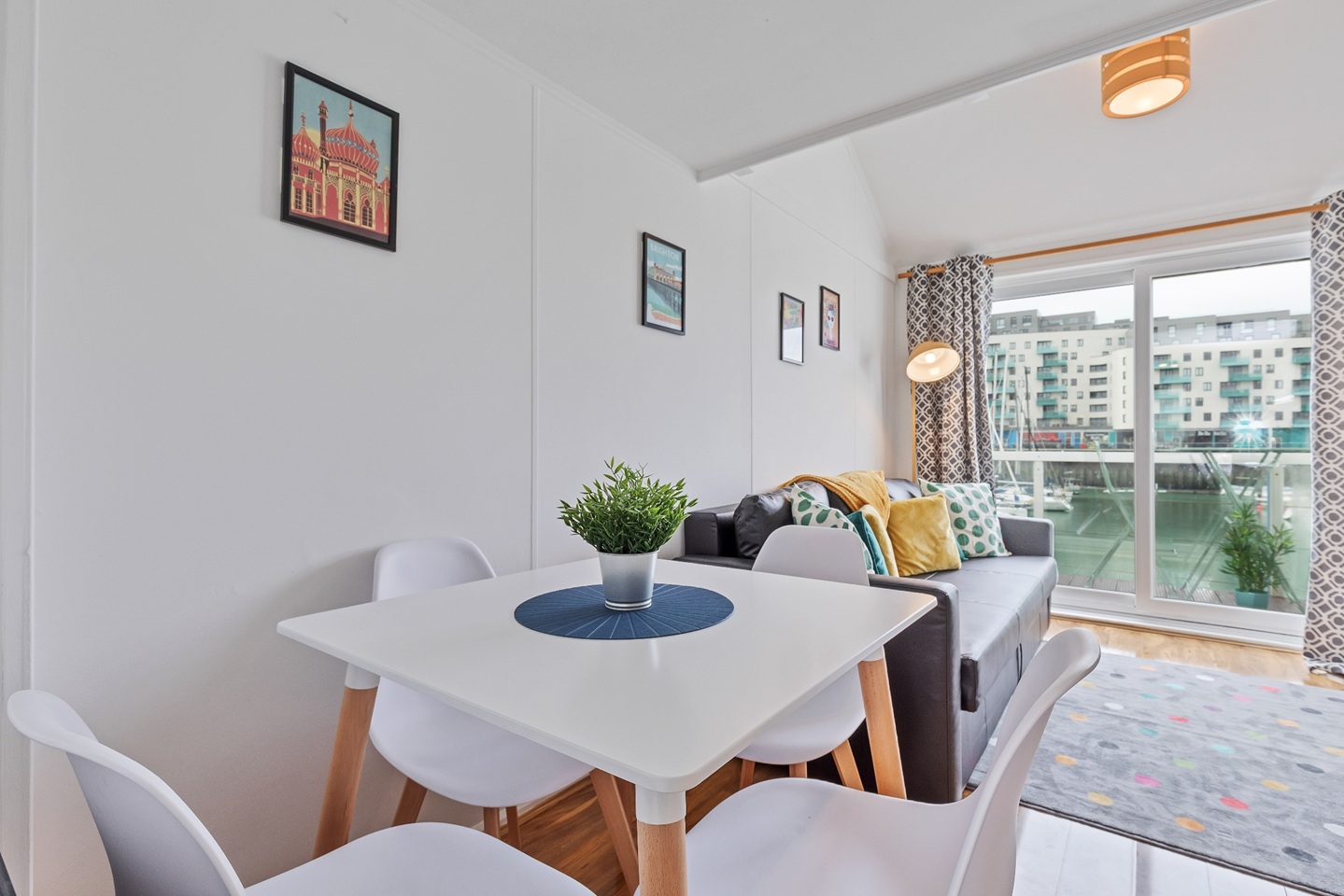 1 Bed Maisonette, Western Concourse, BN2 photo 3