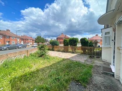 4 Bed Semi-Detached House, Carlyon Road, HA0