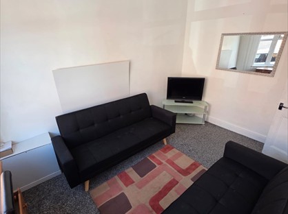 3 Bed Terraced House, Middlesbrough, TS1