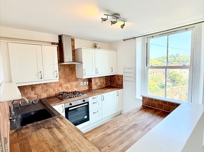 2 Bed Flat, Park Road, BS16