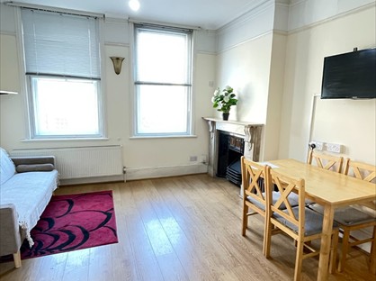 3 Bed Flat, King's Cross Road, WC1X