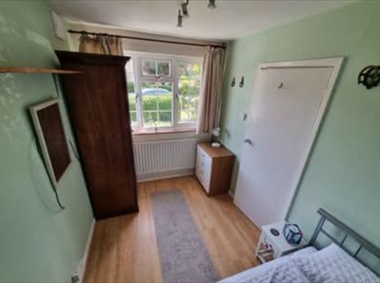 Room in a Shared House, Oveton Way, KT23