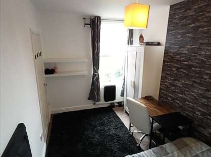 Room in a Shared House, Shady Side, DN4