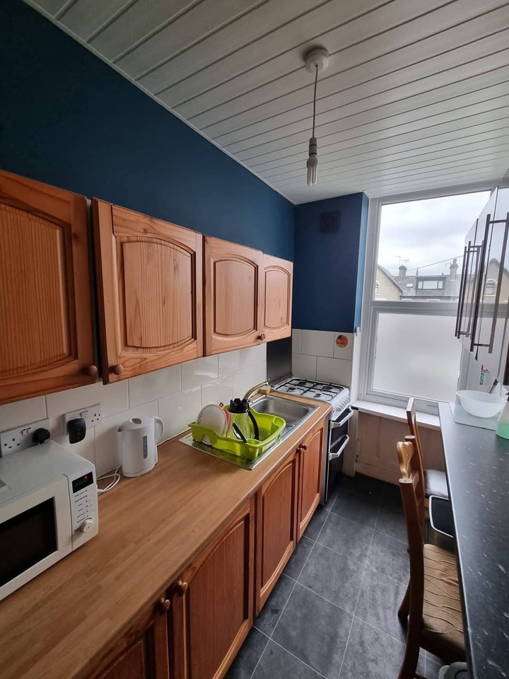 Bradford - Room in a Shared House, Spring Place, BD7 - To Rent Now for ...