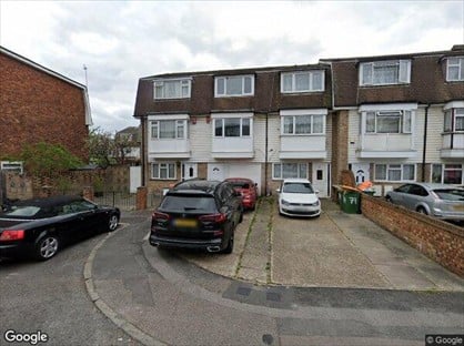 4 Bed Terraced House, Croombs Road, E16