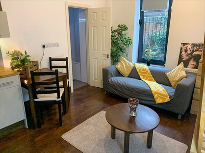 Studio Flat, Edgware Road, NW2