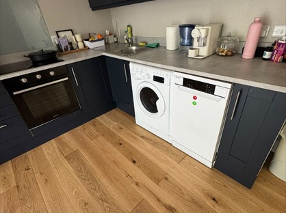 2 Bed Flat, Weathersfield Court, SE9