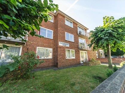 2 Bed Flat, Weathersfield Court, SE9