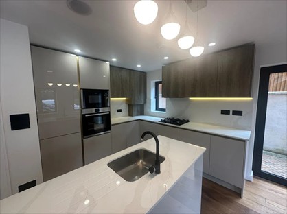3 Bed Flat, Allium House, CR8