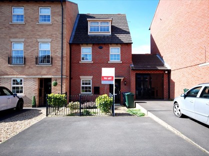 3 Bed Semi-Detached House, Chelwood Court, DN4